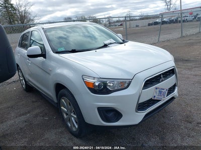 Mitsubishi Outlander sport 2015