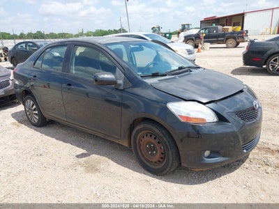TOYOTA YARIS 2010