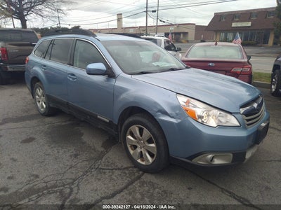 SUBARU OUTBACK 2011