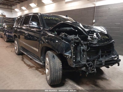 CADILLAC ESCALADE 2017