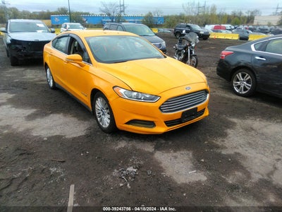 FORD FUSION HYBRID 2015