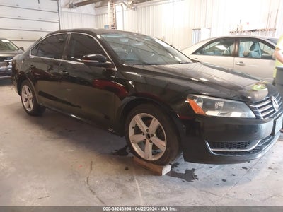 VOLKSWAGEN PASSAT 2013