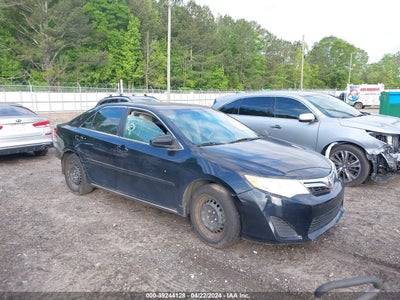 TOYOTA CAMRY 2013