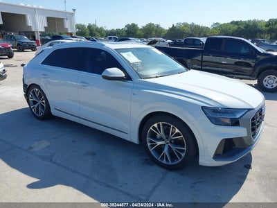 AUDI Q8 2023