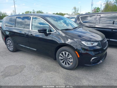 Chrysler Pacifica 2024
