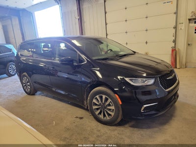 Chrysler Pacifica 2024