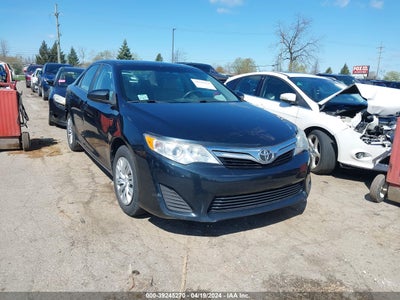TOYOTA CAMRY LE 2012
