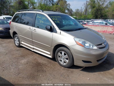 TOYOTA SIENNA 2008