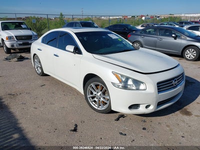 NISSAN MAXIMA 2010