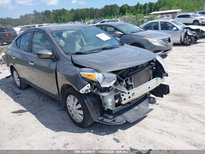 NISSAN VERSA 2015