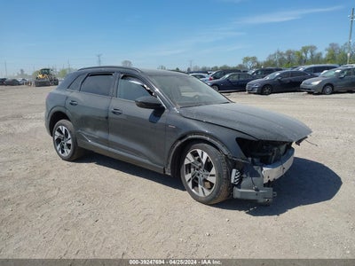 AUDI E-TRON 2021