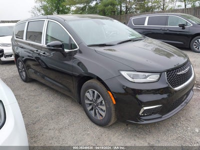 Chrysler Pacifica 2024