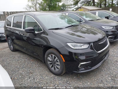 Chrysler Pacifica 2024