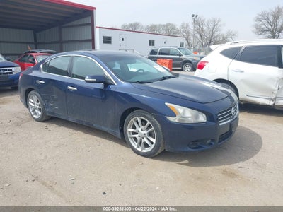Nissan Maxima 2010