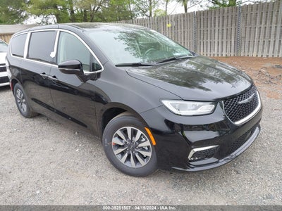 Chrysler Pacifica 2024