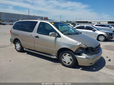 TOYOTA SIENNA 2001