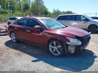 NISSAN MAXIMA 2010