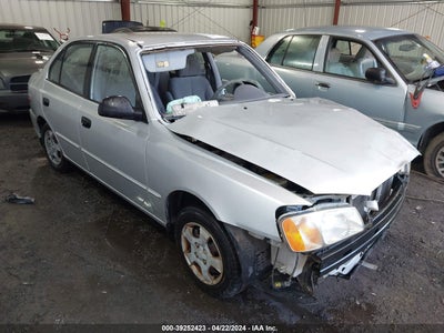 HYUNDAI ACCENT 2002