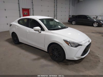 TOYOTA YARIS IA 2017