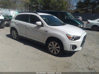 Mitsubishi Outlander sport 2015
