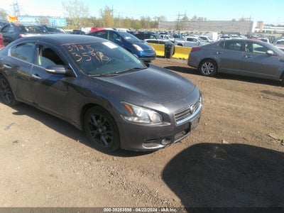 Nissan Maxima 2012