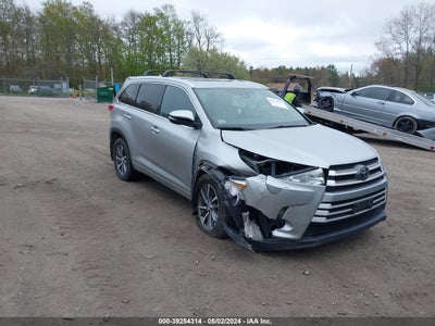 TOYOTA HIGHLANDER 2018
