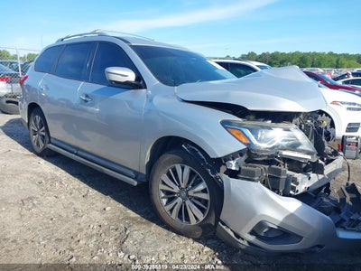 NISSAN PATHFINDER 2017