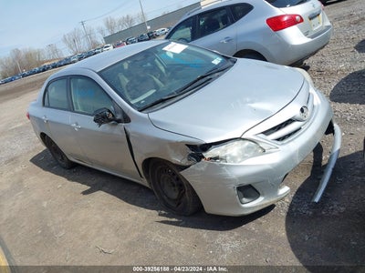 TOYOTA COROLLA 2011