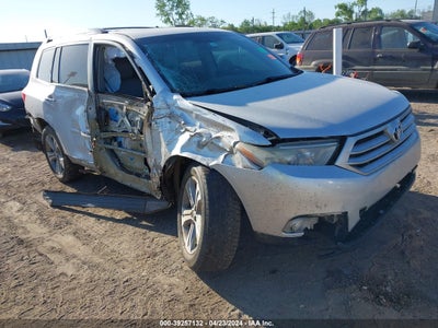 TOYOTA HIGHLANDER 2013