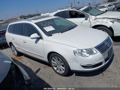 VOLKSWAGEN PASSAT 2010