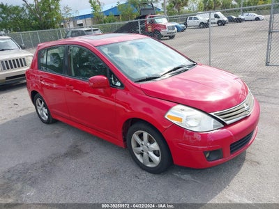 NISSAN VERSA 2011