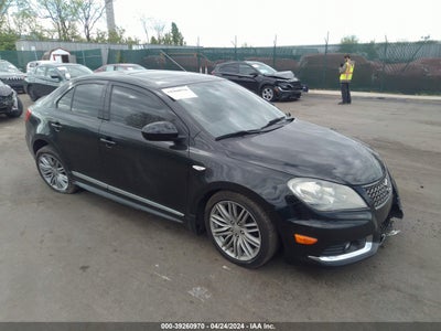 SUZUKI KIZASHI 2011