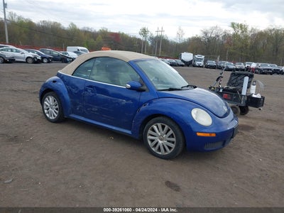 VOLKSWAGEN NEW BEETLE 2008