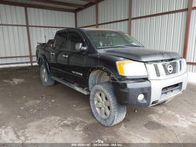 NISSAN TITAN 2010