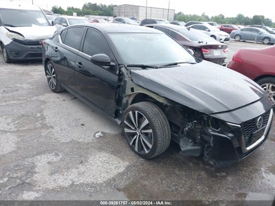 Nissan Altima 2021