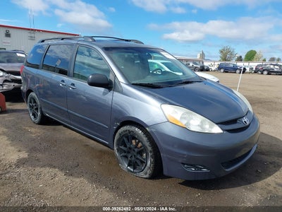 TOYOTA SIENNA 2008