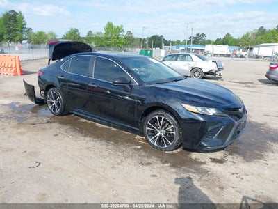 TOYOTA CAMRY 2018