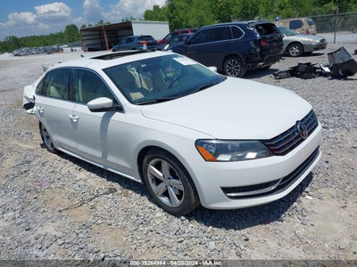 VOLKSWAGEN PASSAT 2013