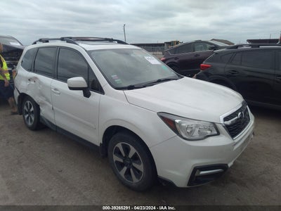 SUBARU FORESTER 2017