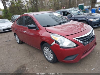 NISSAN VERSA 2016