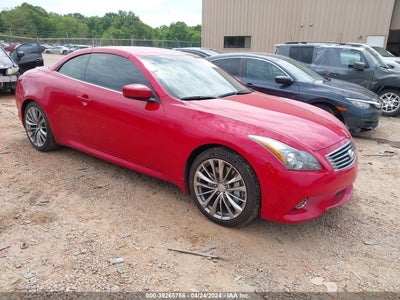 INFINITI G37 2011