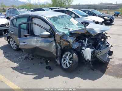 NISSAN VERSA 2017