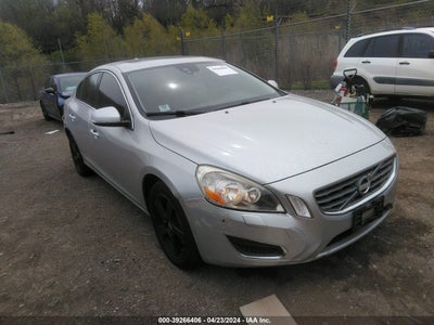 VOLVO S60 2012