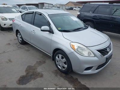 NISSAN VERSA 2014