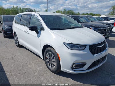 Chrysler Pacifica 2024
