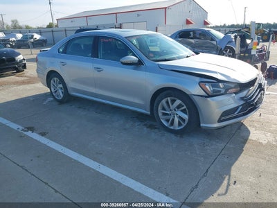 VOLKSWAGEN PASSAT 2018