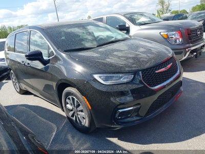Chrysler Pacifica 2024