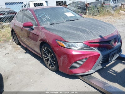 TOYOTA CAMRY 2018