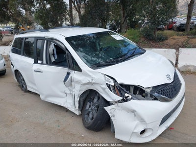 Toyota Sienna 2015
