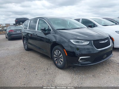 Chrysler Pacifica 2024